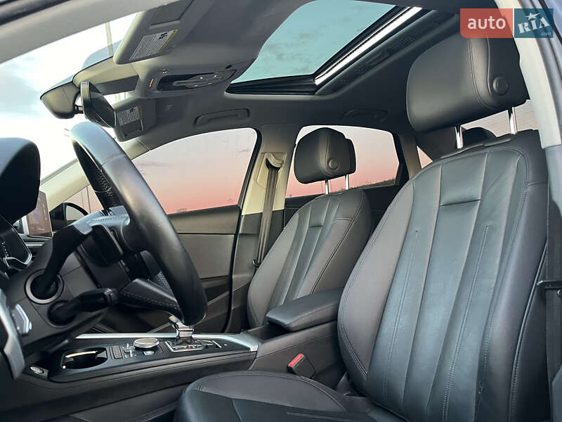 Седан Audi A4 2017 в Львові
