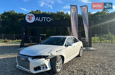 Седан Audi A4 2016 в Львове