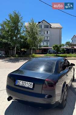 Седан Audi A4 2002 в 