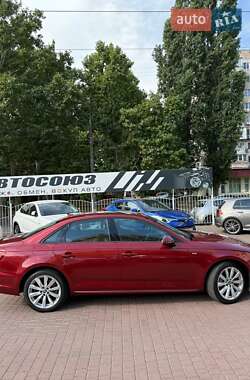 Седан Audi A4 2017 в 