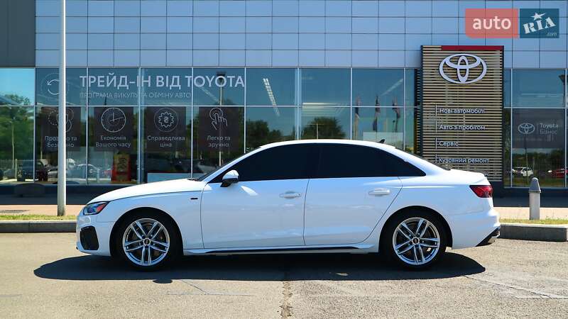 Седан Audi A4 2023 в Киеве