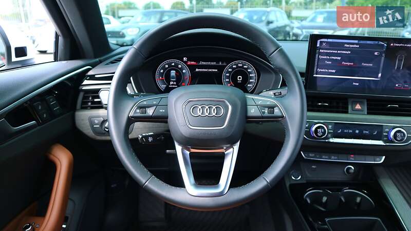 Седан Audi A4 2023 в Киеве