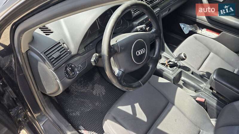 Універсал Audi A4 2004 в Самборі