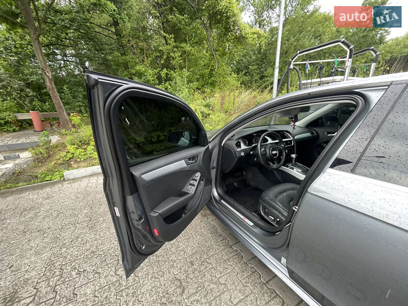 Седан Audi A4 2015 в Львові