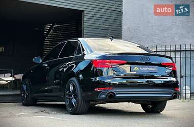 Седан Audi A4 2016 в 