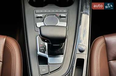 Седан Audi A4 2016 в 