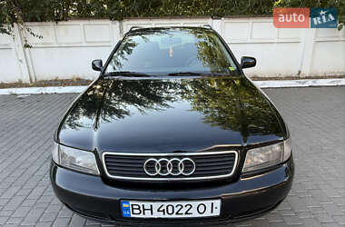 Универсал Audi A4 1998 в 