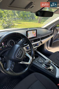 Седан Audi A4 2015 в 