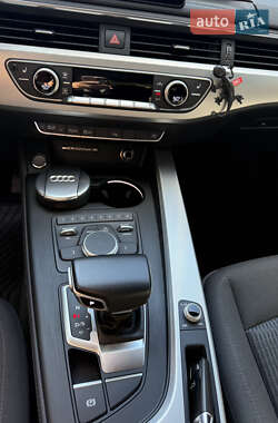 Седан Audi A4 2015 в 