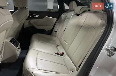 Седан Audi A4 2020 в 