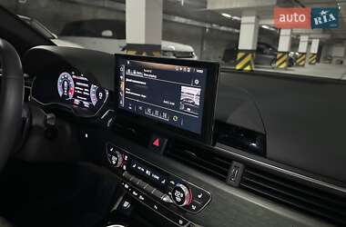 Седан Audi A4 2020 в 