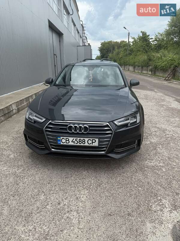 Седан Audi A4 2016 в 