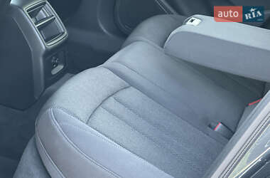 Универсал Audi A4 2016 в 