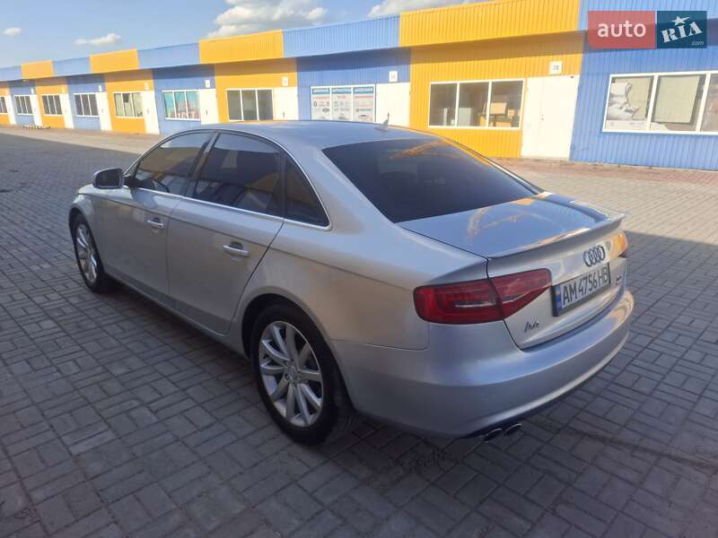 Седан Audi A4 2013 в Житомире