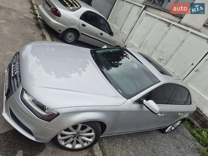 Седан Audi A4 2013 в Бердичеве