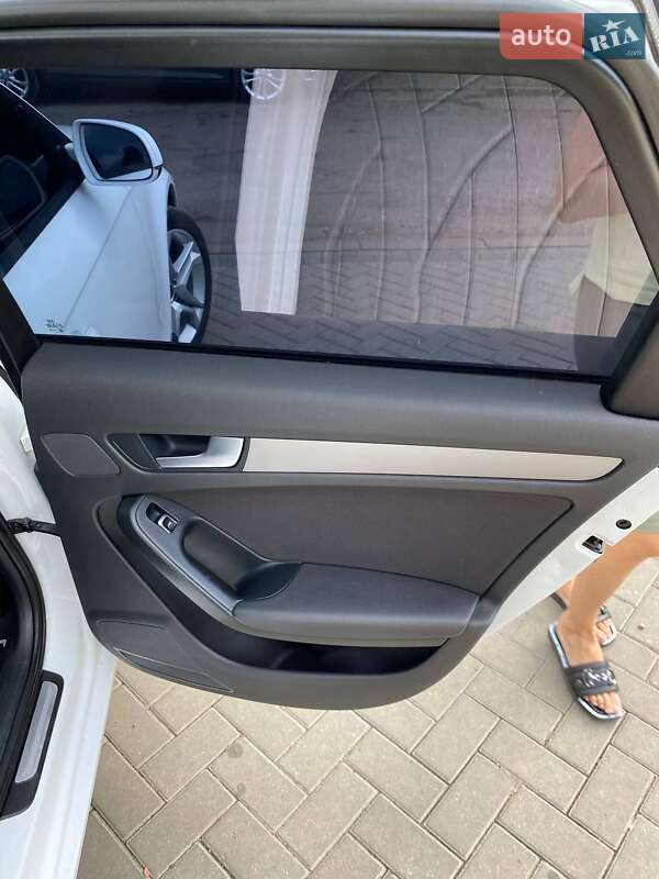 Универсал Audi A4 2014 в Виноградове фото 16 Универсал Audi A4 2014 в Виноградове