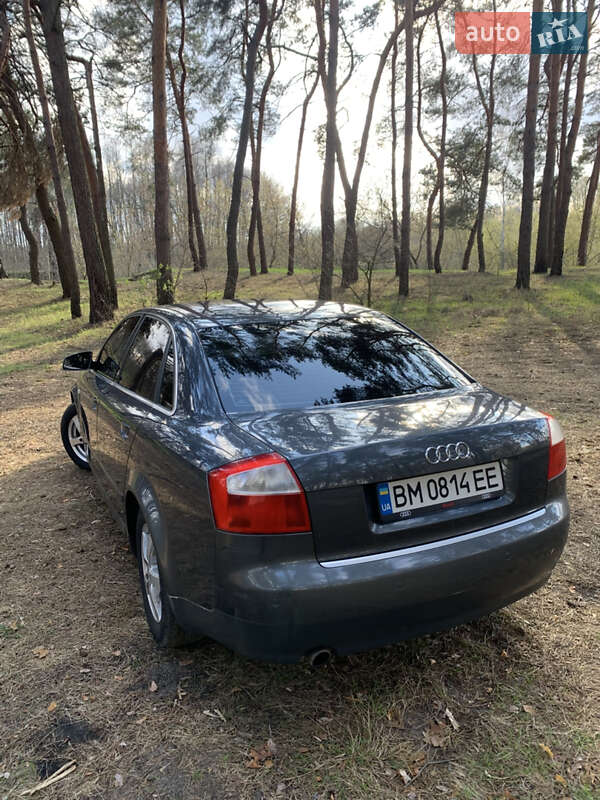 Седан Audi A4 2003 в Тростянці