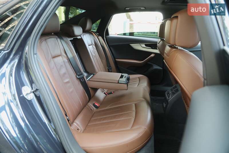 Седан Audi A4 2016 в Харкові