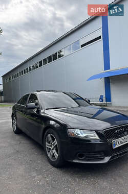 Седан Audi A4 2010 в 