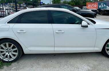 Седан Audi A4 2019 в 