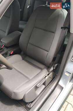 Седан Audi A4 2002 в 
