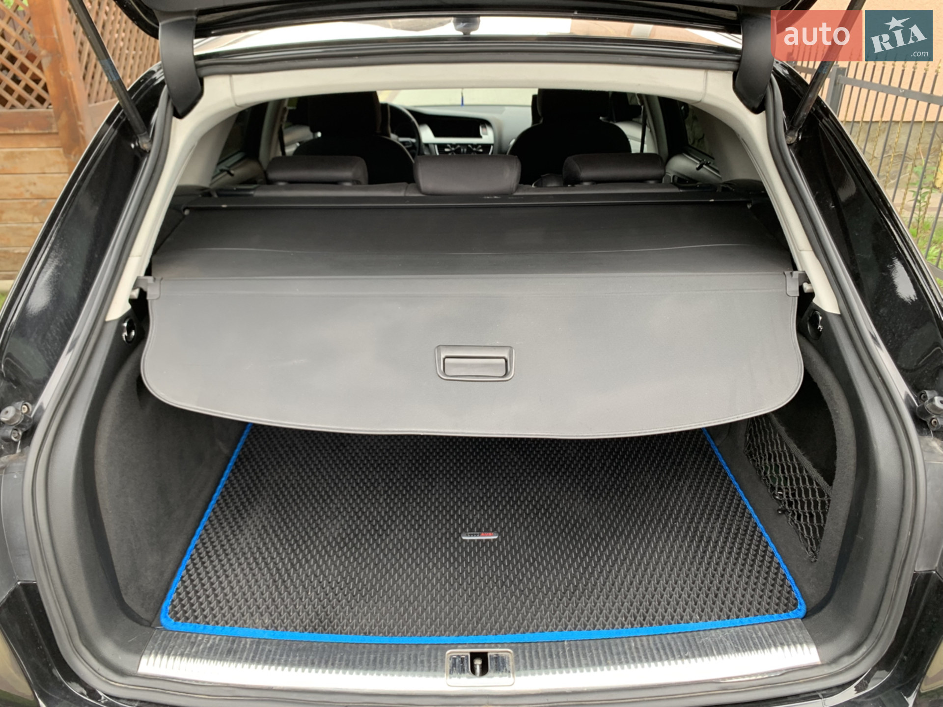 2010 Audi A4 - мініатюра 11