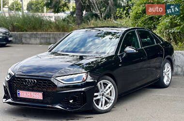 Седан Audi A4 2022 в 