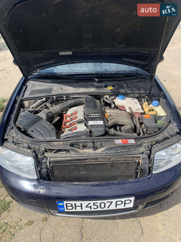 Седан Audi A4 2001 в Захарьевке