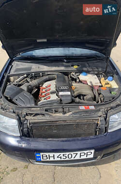 Седан Audi A4 2001 в 