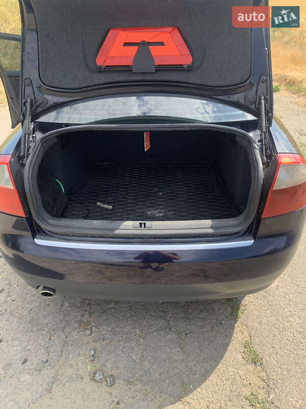 Седан Audi A4 2001 в Захарьевке