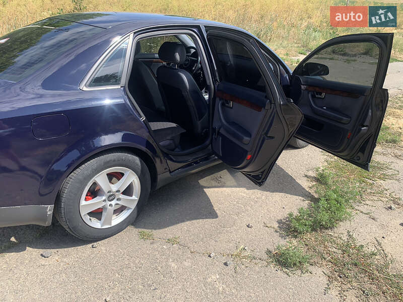 Седан Audi A4 2001 в Захарьевке