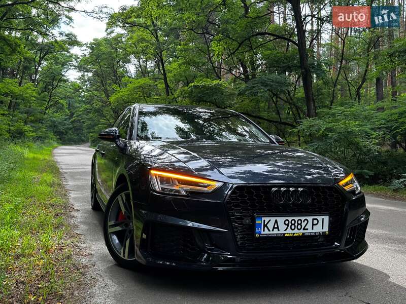 Седан Audi A4 2017 в Киеве