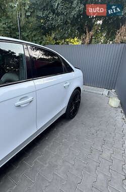 Седан Audi A4 2013 в 