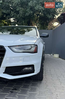 Седан Audi A4 2013 в 