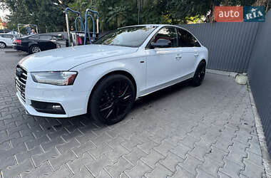 Седан Audi A4 2013 в 