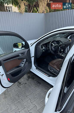 Седан Audi A4 2013 в 