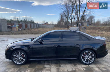 Седан Audi A4 2015 в 