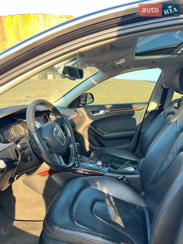 Седан Audi A4 2012 в Хмельницькому