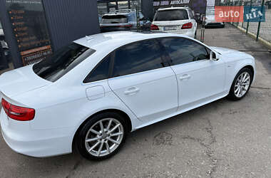 Седан Audi A4 2014 в 
