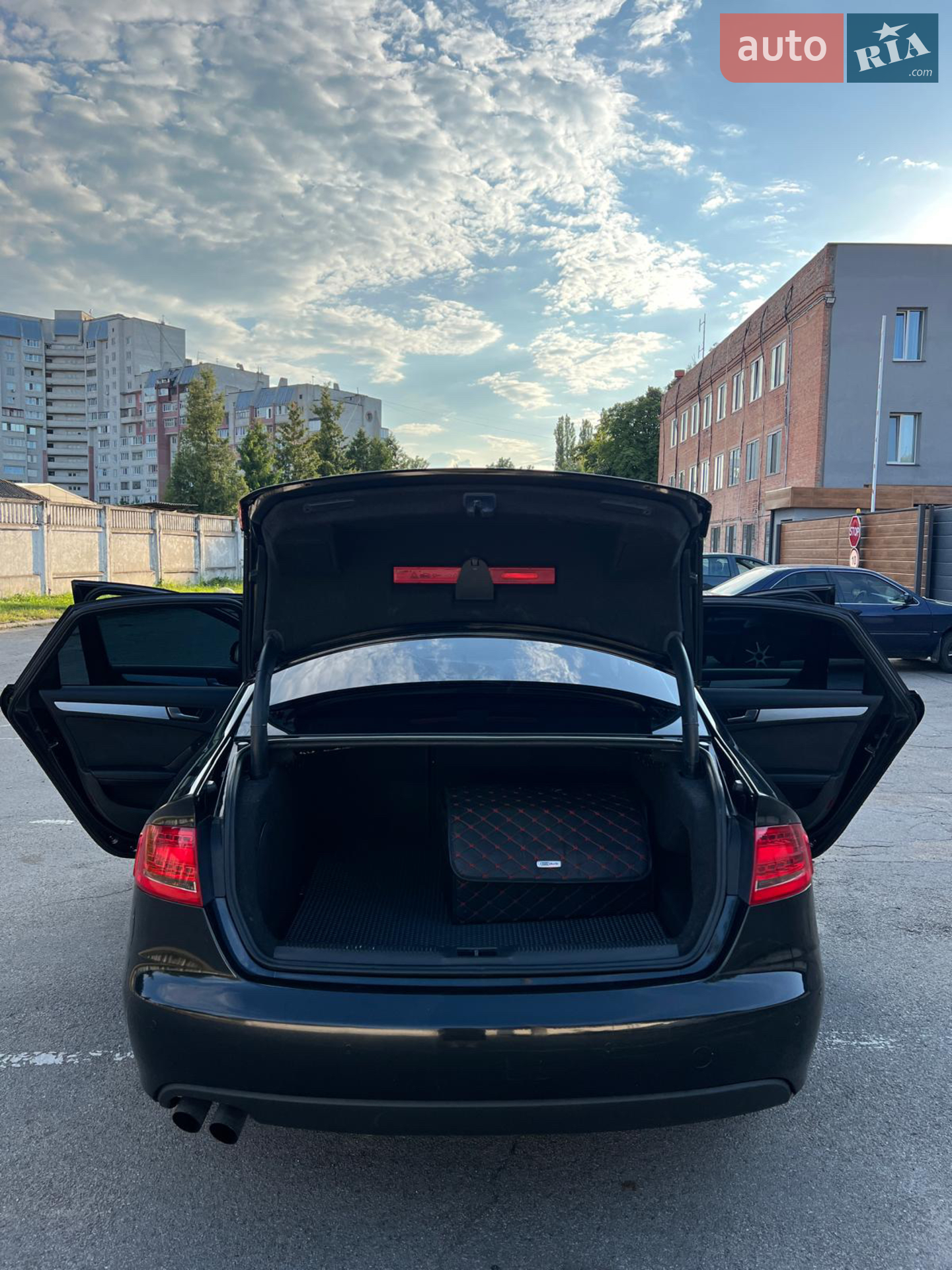 Audi A4 2010 VIN WAUZZZ8KXBN015227 фото оголошення 8 з 28