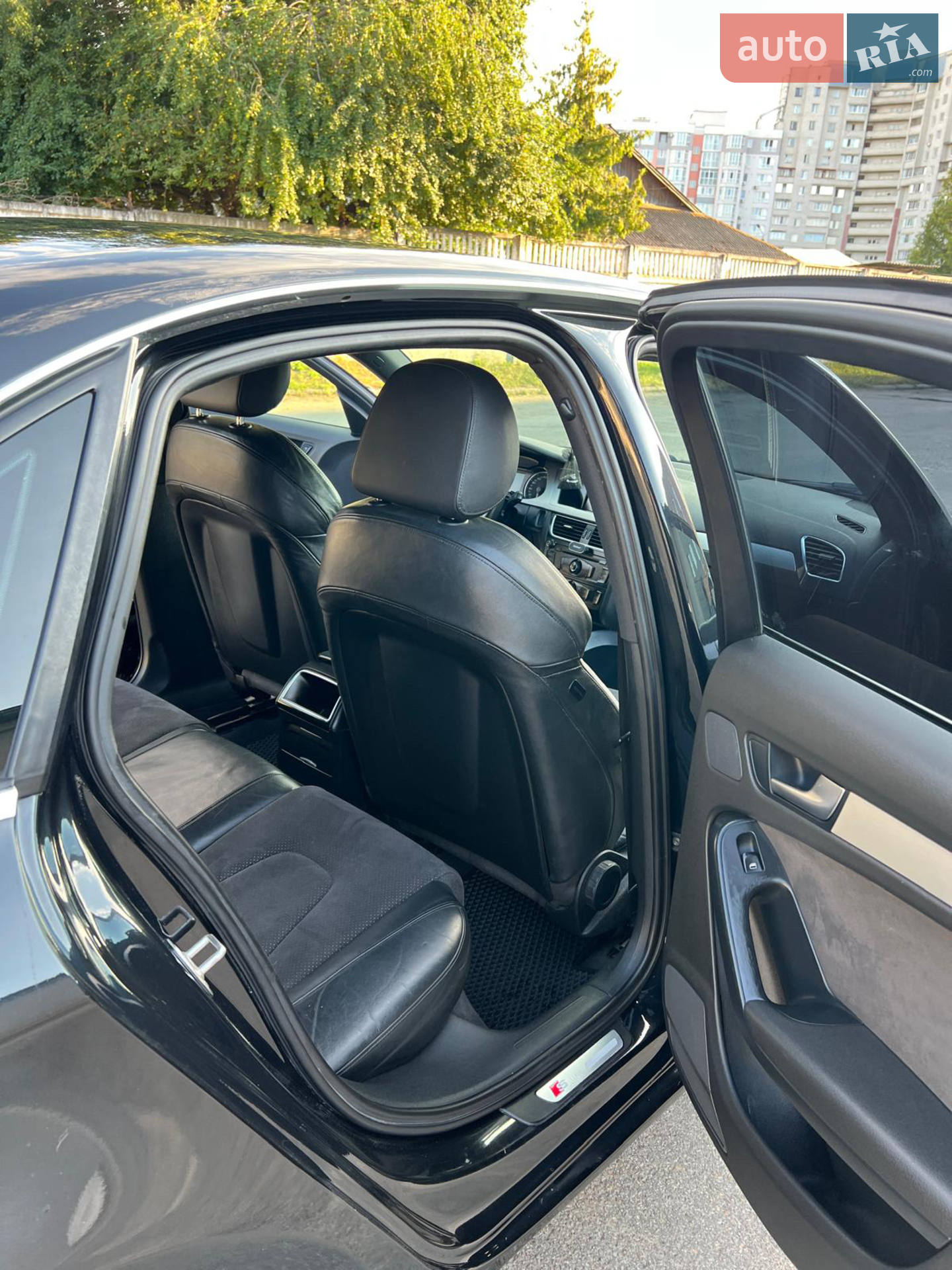 Audi A4 2010 VIN WAUZZZ8KXBN015227 фото оголошення 7 з 28