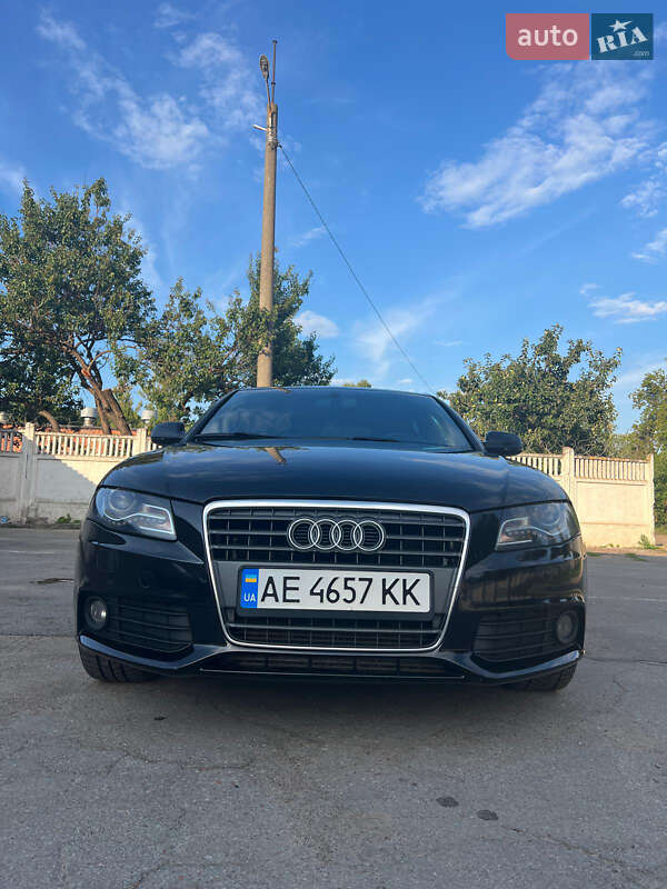 Седан Audi A4 2010 в Чернигове