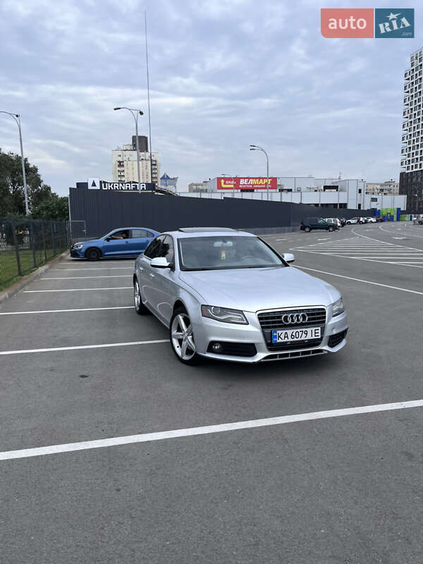 Седан Audi A4 2011 в Киеве