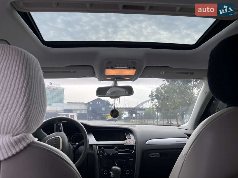 Седан Audi A4 2011 в Киеве