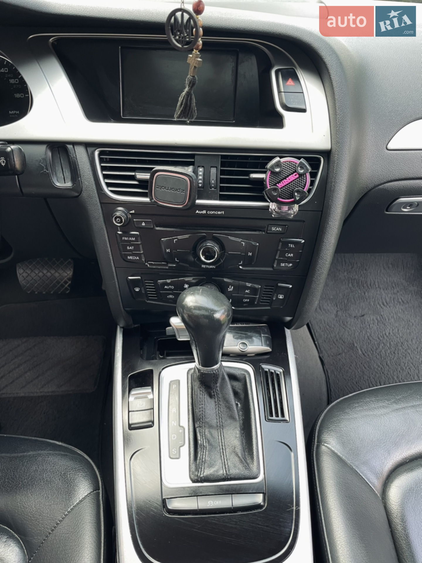 2011 Audi A4 - мініатюра 8