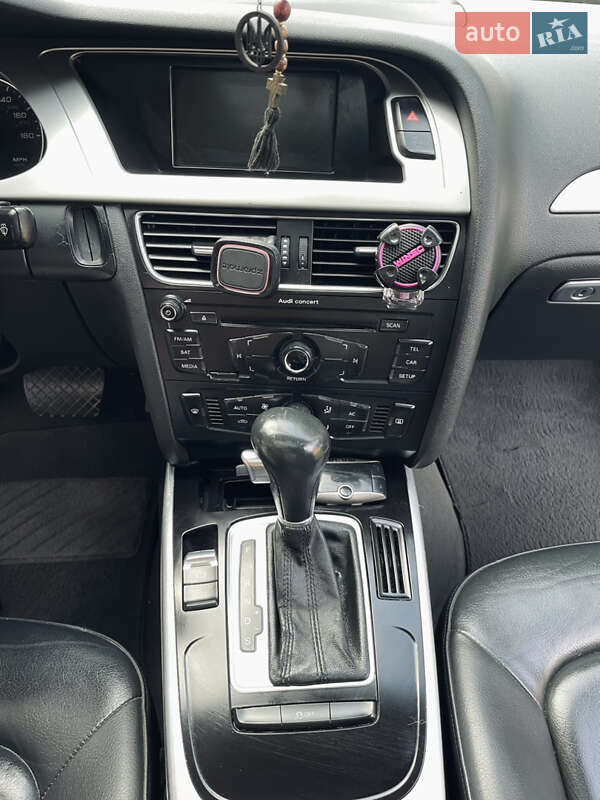 Седан Audi A4 2011 в Трускавце