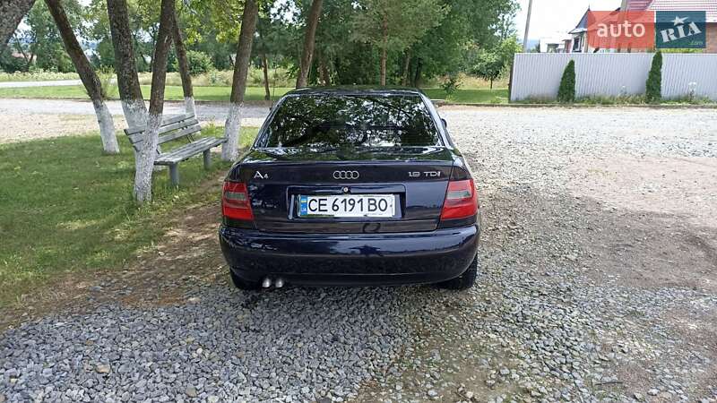 Седан Audi A4 1998 в Сторожинце
