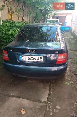 Седан Audi A4 1995 в 
