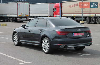 Седан Audi A4 2018 в 