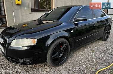 Седан Audi A4 2004 в 